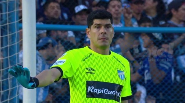 Atlético Tucumán de Carlos Lampe goleó y continúa líder en Argentina