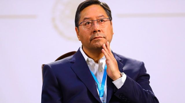 Encuesta: Arce cae en aprobación y sólo el 11% cree que en Bolivia existe democracia plena
