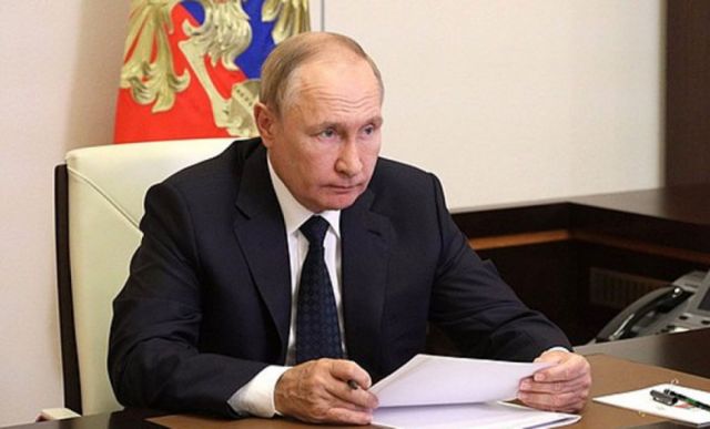 Putin firma un decreto para aumentar 137.000 militares a las Fuerzas Armadas rusas