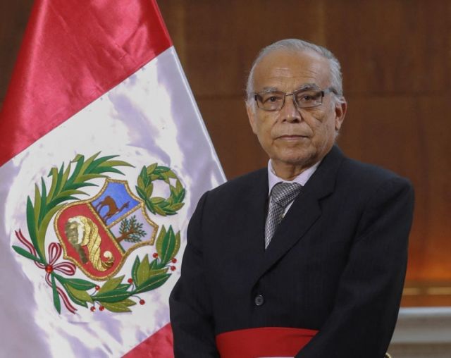 Perú: demandan investigar a fiscal de la nación