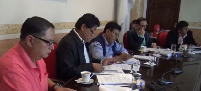 Exconcejales de Yacuiba pretenden cobrar más de Bs 1 millón por bono de frontera