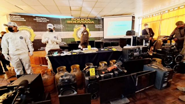 Policía aprehende a uno de los implicados en robo y balacera de El Alto