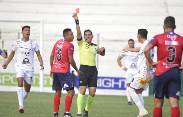 Real Santa Cruz deja ir un empate ante “Wilster”