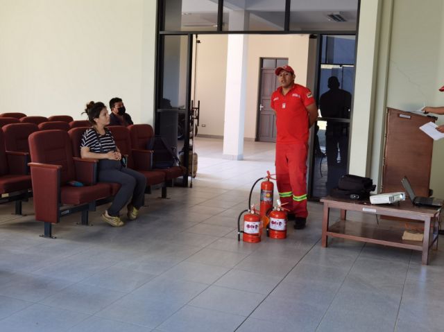 Curso dado por el sargento primero Wilfredo Girón.