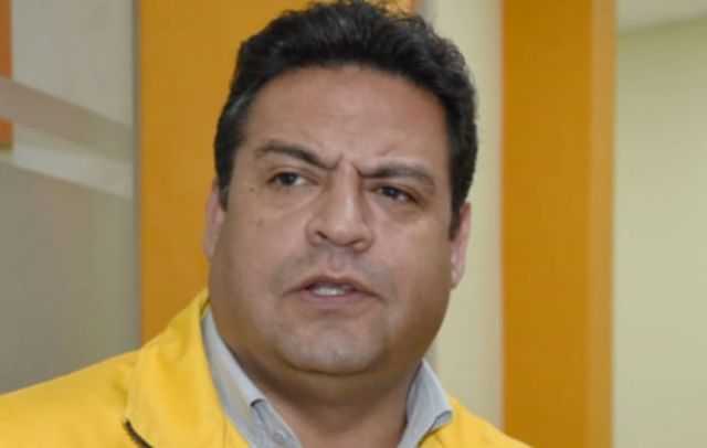 Emiten nueva orden de aprehensión contra Revilla; ahora por el contrato con la empresa de aseo urbano