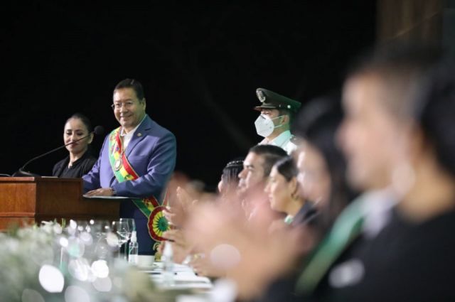 Arce asegura que “el pueblo no tiene dueños ni patrones”
