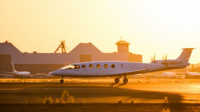 VIDEO: Un avión totalmente eléctrico israelí realiza su primer vuelo con éxito