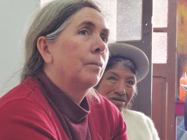 Primer encuentro de la lana, hilo y sus derivados
