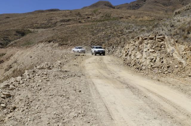 Tarija: Municipio inaugura camino  en la comunidad de Llanadas