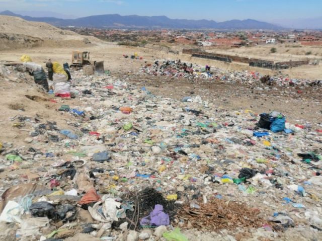 Distrito 10 da dos semanas de plazo para que la Alcaldía cierre el botadero
