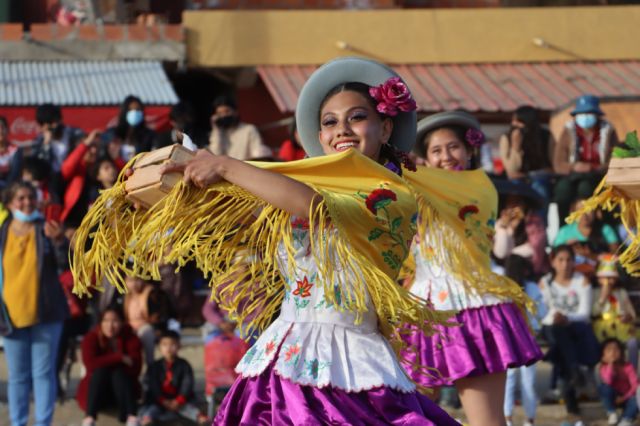Entrada Folklórica Estudiantil