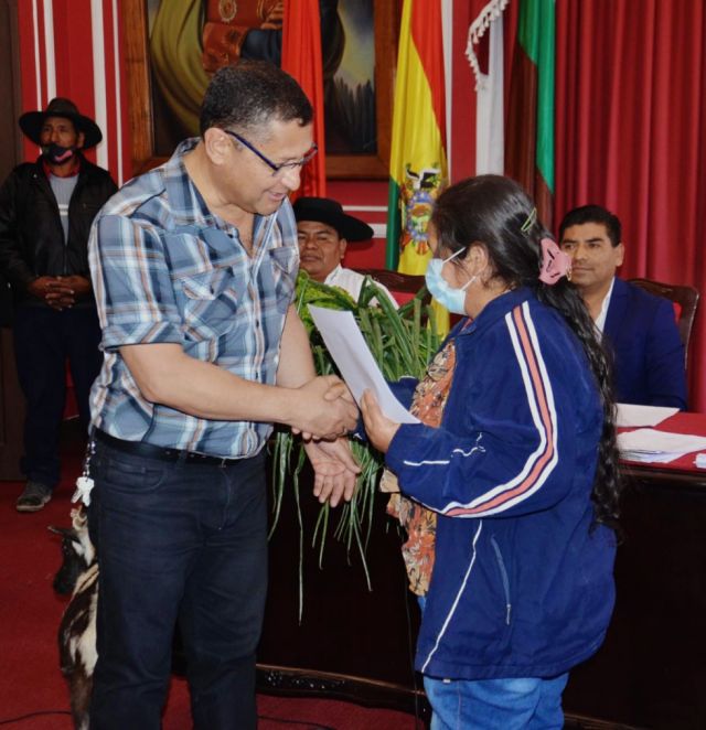 Tarija: Montes propone reducir los requisitos del Prosol 