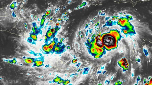 Colombia, en "alerta máxima" por la tormenta Julia