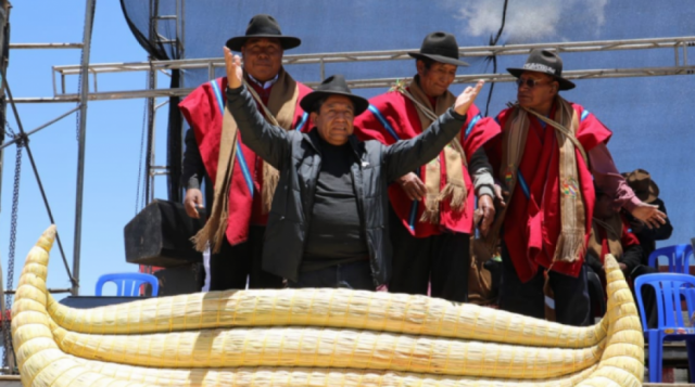 Choquehuanca sugiere a autoridades usar poncho en vez de saco para no pensar "en sus bolsillos"