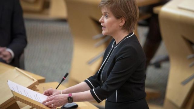 Sturgeon: a Escocia le irá mejor fuera del Reino Unido