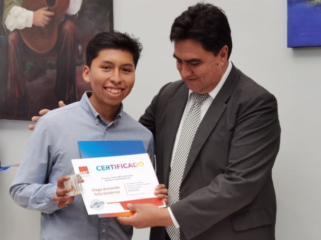 Reconocimiento a Diego Soliz.