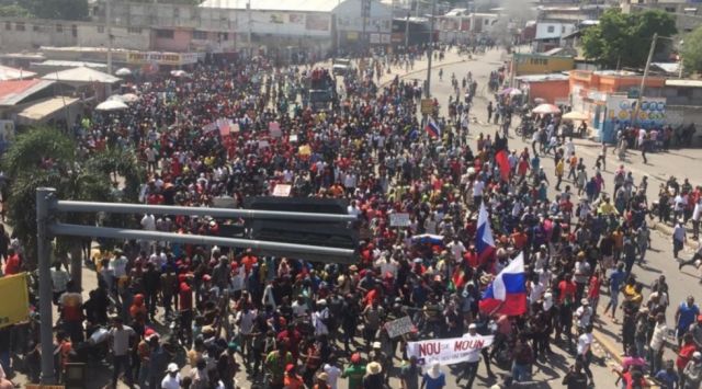 Haitianos piden la renuncia del primer ministro