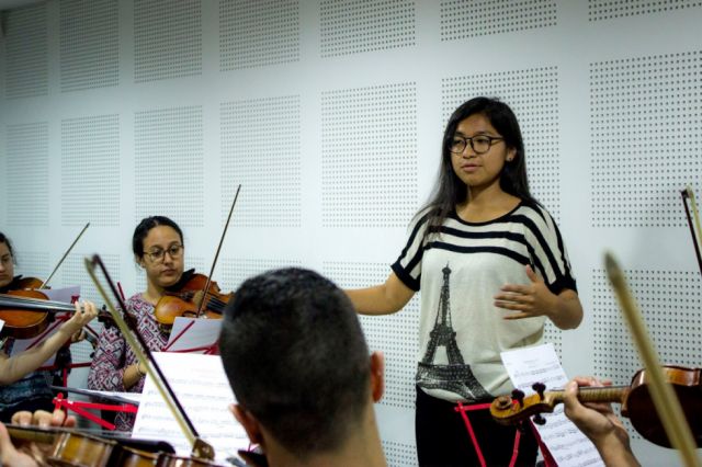 Directora de la orquesta Octava