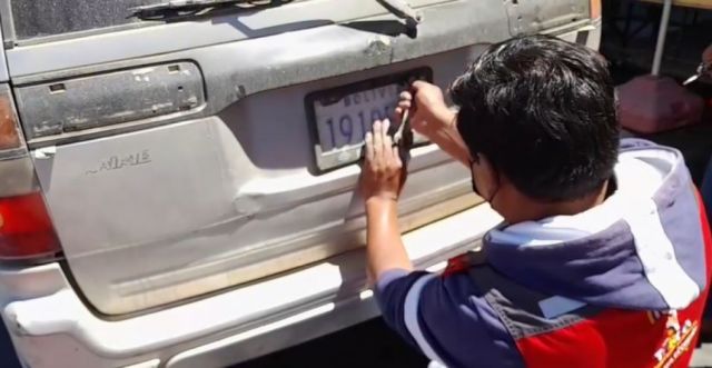 Tarija: Decomisan placas de vehículos con radicatoria en otros municipios