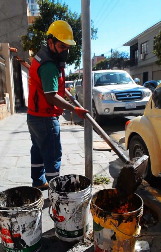 La Alcaldía realiza limpieza de desagües en Tarija