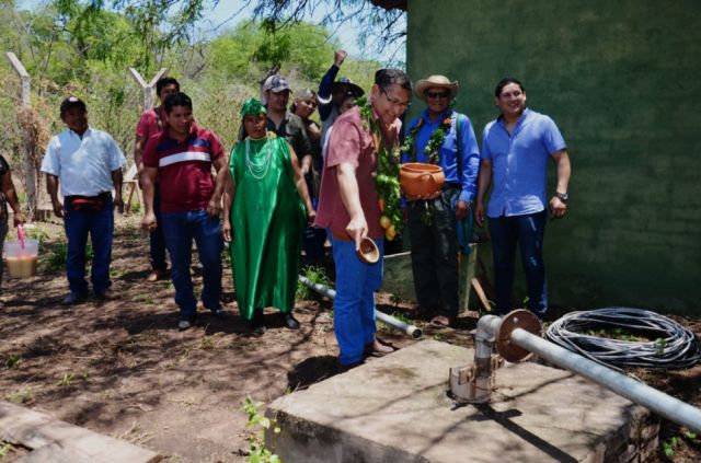 Entregan 10 pozos a indígenas de Villa Montes 