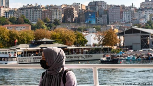 Propone referéndum sobre uso del velo en Turquía