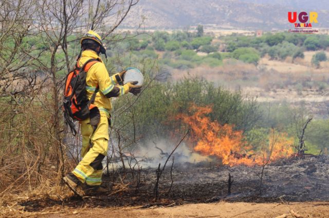 Reportan incendio fuera de control en Monte Méndez - Tarija