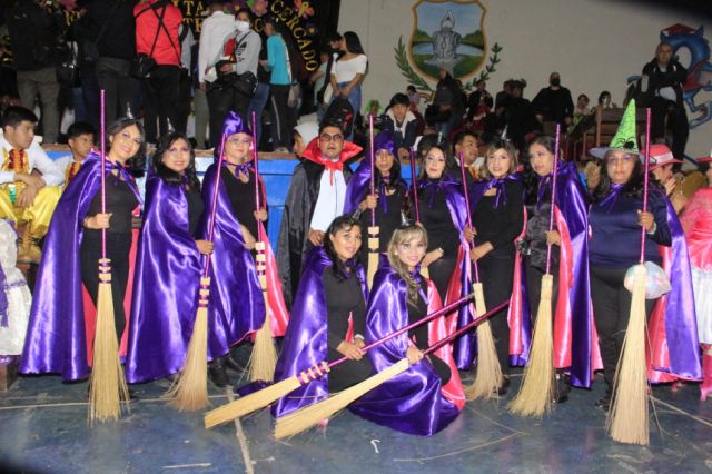 Farándula Halloween del Colegio Bernardo Navajas Trigo.