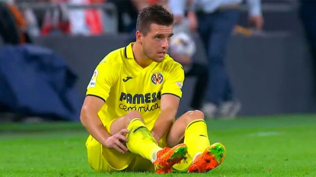 Lo Celso tuvo que ser reemplazado, para Dibu Martínez sólo un susto