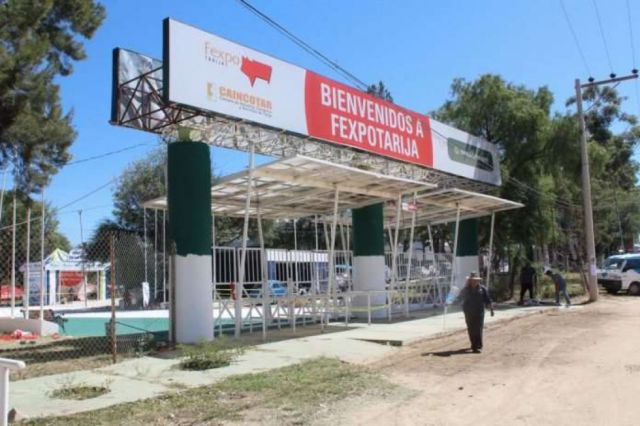 Empresarios prevén pérdidas por retraso de la FexpoTarija