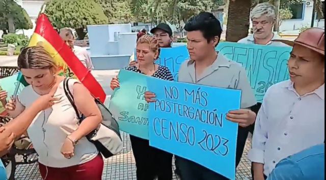 Yacuiba: Concejales de oposición realizan un plantón por el Censo 2023