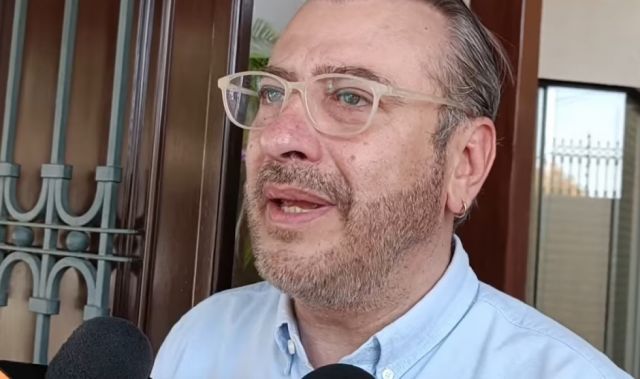 Calvo sospecha que hubo un ‘auto incendio’ en la sede de campesinos y defiende la ‘reacción’ de quienes apoyan el paro