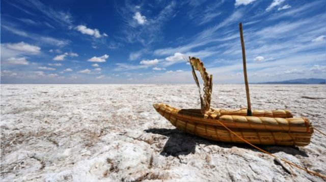 La desaparición del lago Poopó, ocaso de una cultura en Bolivia