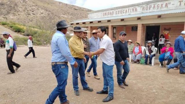 Montes inspecciona la vía a Rupaska en la zona alta 