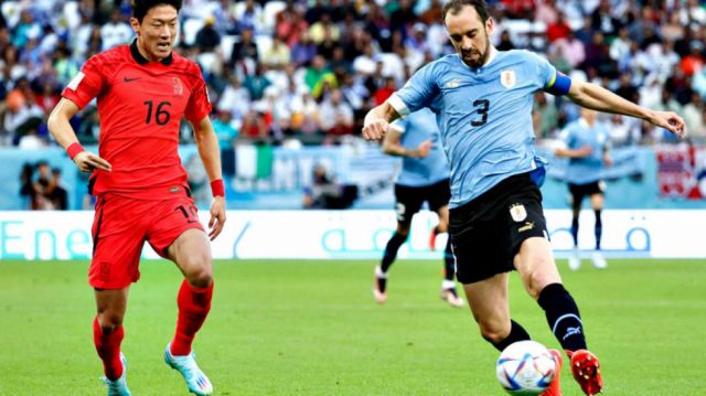 Uruguay y Corea del Sur empatan sin goles en su estreno en el Mundial