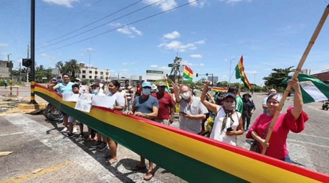 Santa Cruz continúa en paro, aguardan que la ley del Censo se apruebe este jueves