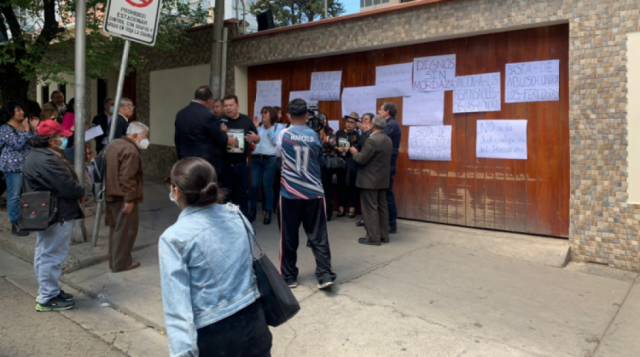 Periodistas de nueve departamentos realizaron plantón frente al Ministerio de Gobierno