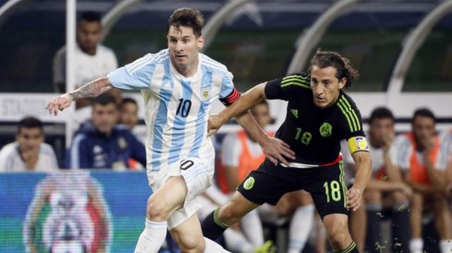 El polémico árbitro que dirigirá las acciones entre México y Argentina