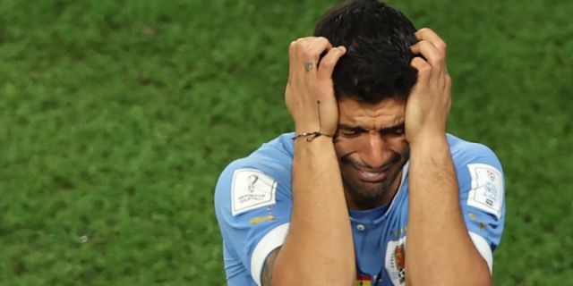 En un partido con polémica Uruguay derrotó a Ghana pero no fue suficiente, vuelve a casa