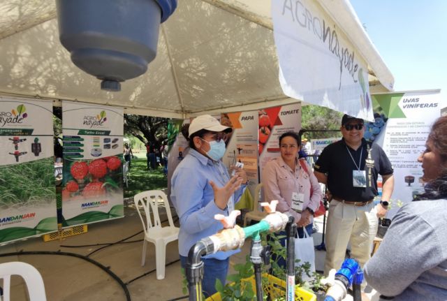 Exposición de sistemas de riego por goteo de Agro Náyade.
