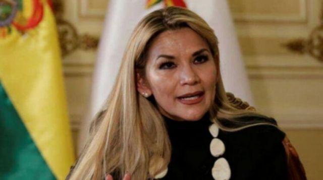 Defensa de Áñez advierte que Fiscalía pidió a la ALP autorizar juicio de responsabilidades