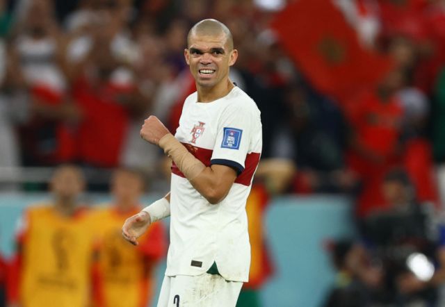 Pepe carga contra el árbitro argentino y mete a Messi de por medio