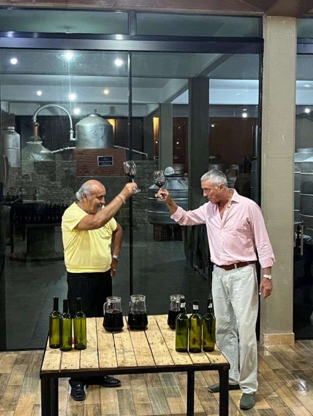 Histórico: Bodegas Daroca de Tarija y Dupont de Jujuy se hermanan