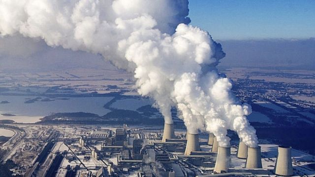 UE discute acuerdo sobre arancel al carbono
