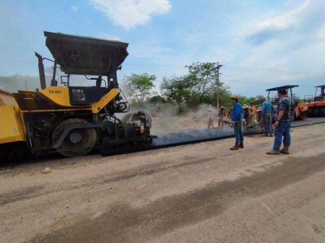 Proyectan concluir en agosto de 2023 la vía Bermejo-San Antonio