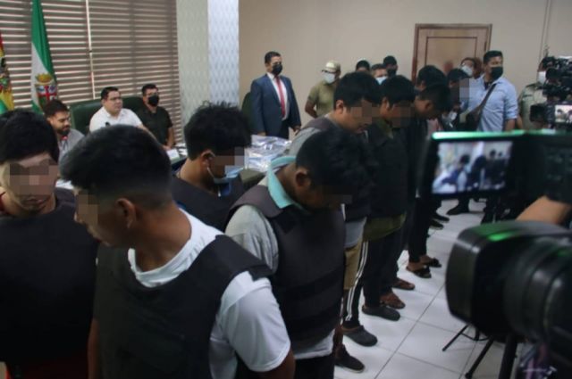 Envían a la cárcel a los 13 presuntos avasalladores