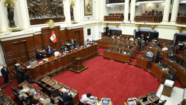 Perú: Congreso adelanta las elecciones a abril de 2024