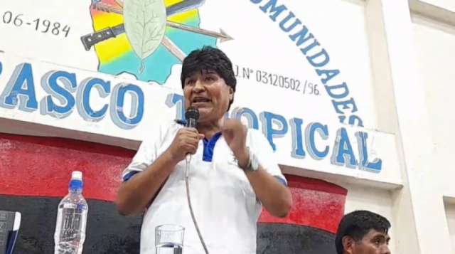 Evo afirma que Gobierno castiga a cocaleros del trópico con bajo precio de la coca