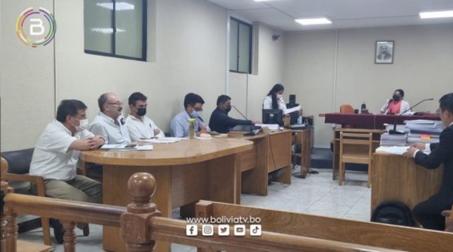 Puente 4 de Julio: Suspenden audiencia cautelar del exalcalde Rodrigo Paz