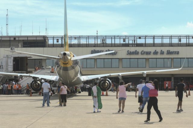 Santa Cruz: Suspenden los vuelos nacionales e internacionales del aeropuerto de Viru Viru 